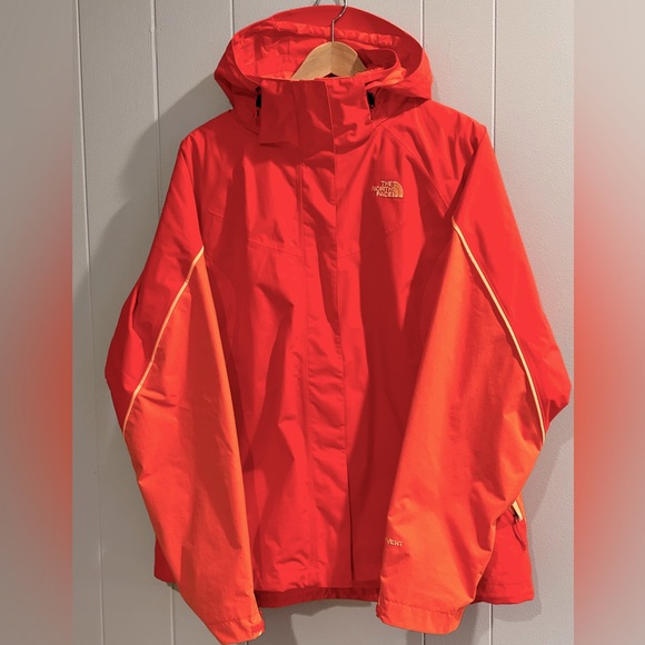 The North Face: Boundary Triclimate 3-1 Jacket - Picture 6 of 15